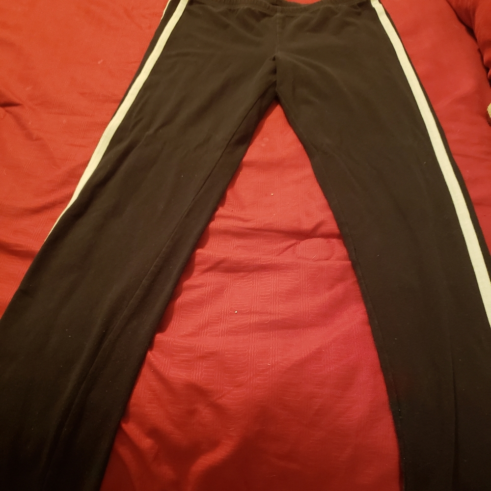 Black leggings